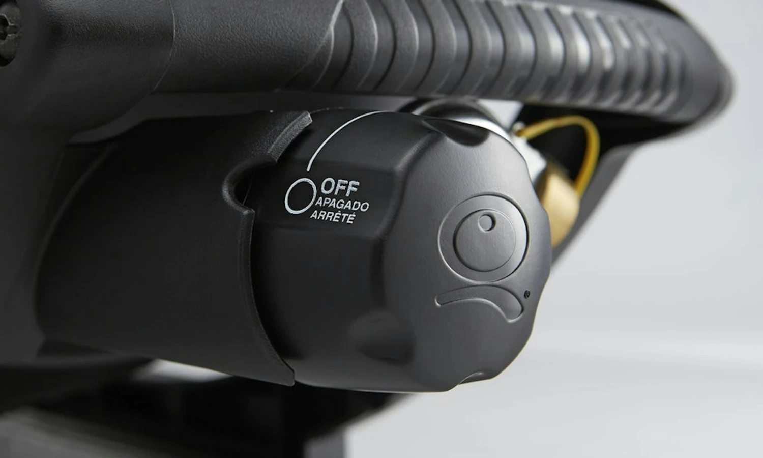 Weber Q 2200 Gasgrill Mit Rollwagen Schwarz 6 Weber Q 2200 Gasgrill Mit Rollwagen Schwarz – Bild 4